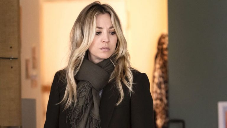 The Flight Attendant renovada para uma 2ª temporada