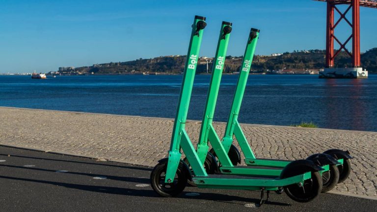 As trotinetes da Bolt passaram a falar com os utilizadores