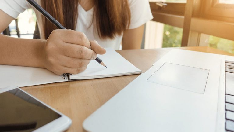 74% dos portugueses considera que os cursos online são fundamentais em tempo de pandemia