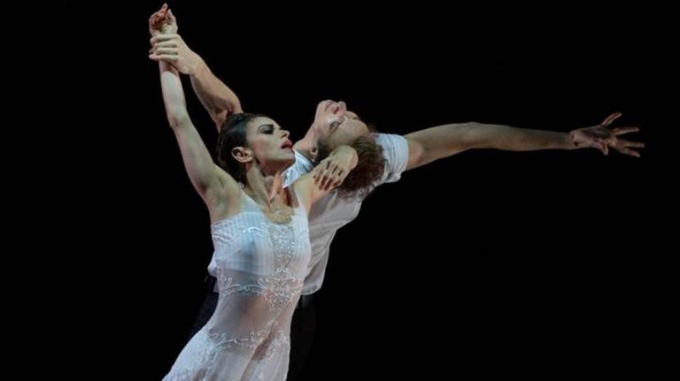 Nova versão de O Lago dos Cisnes estreia na RTP2