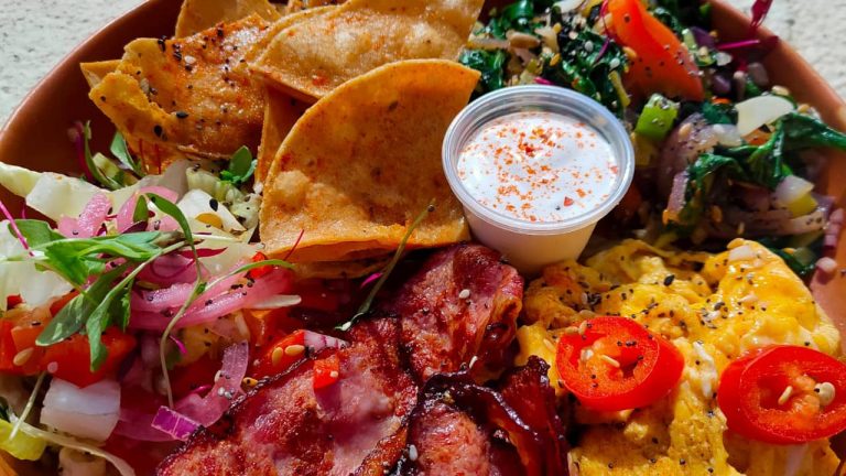 Dr. Bernard reinventa-se e passa a apostar em comida mexicana, vinhos biológicos e sumos naturais