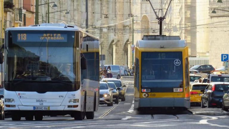 LisbOa viagem é o site/app que vos diz tudo sobre os transportes públicos na região de Lisboa