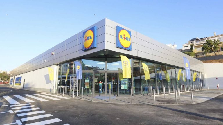 Lidl reabre loja de Lagos