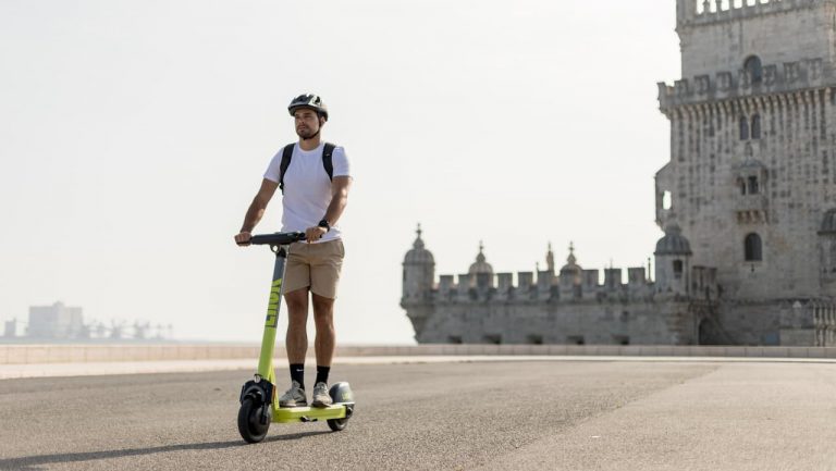 LINK. Chegou a Lisboa uma nova marca de trotinetes partilhadas