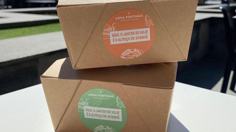 Estes três centros comerciais disponibilizam caixas de take-away para que possam levar as sobras dos restaurantes para casa