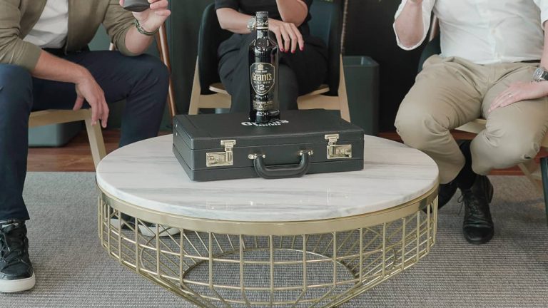 Grant’s relança whisky Triple Wood 12, desta vez com uma receita melhorada e uma nova garrafa