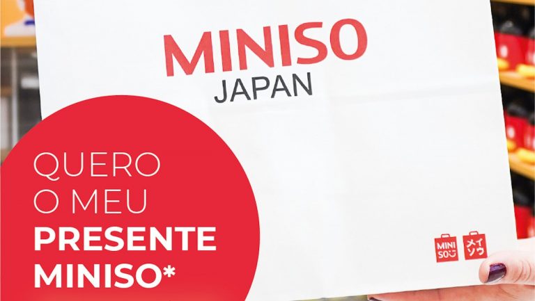 Miniso está a dar kits de oferta com produtos surpresa aos clientes