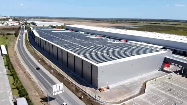 Azambuja tem uma das maiores centrais fotovoltaicas em cobertura na Península Ibérica