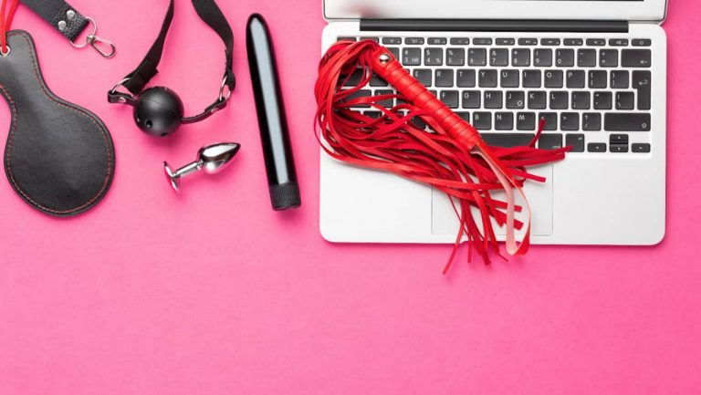 Restrições do Covid disparam a procura online de brinquedos eróticos