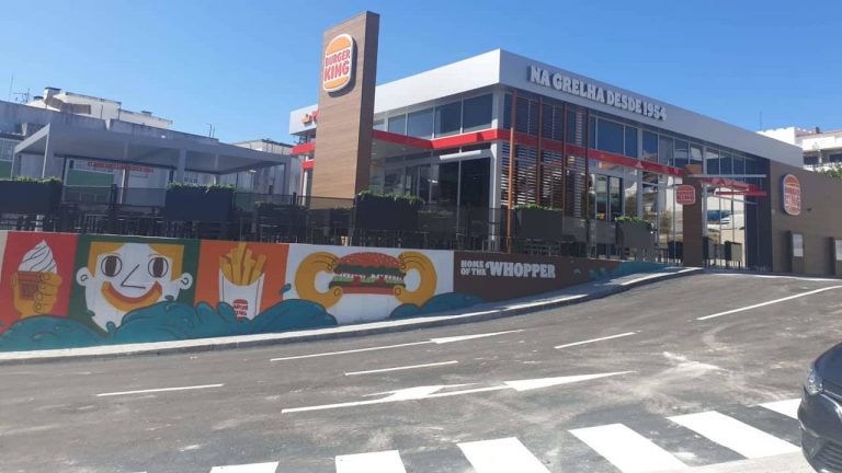 Burger King abre novo restaurante na Nazaré
