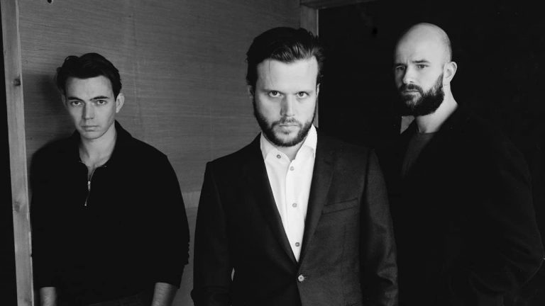 White Lies regressam a Portugal em 2022
