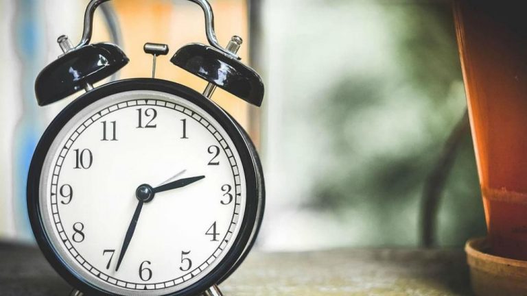 Bruxelas acredita que ainda é possível acabar com a mudança da hora na União Europeia