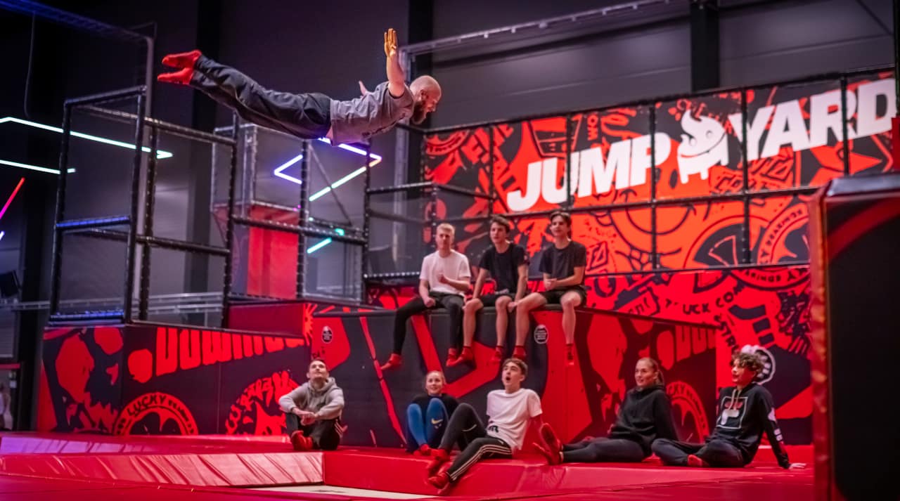 JumpYard: 3500 metros quadrados de trampolins vão fazer Matosinhos ...