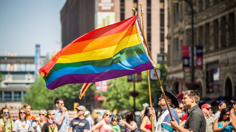Comunidade LGBTI vai contar com melhor atendimento, apoio e proteção em Portugal