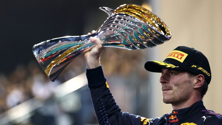 Fórmula 1 – Max Verstappen sagra-se Campeão do Mundo ao vencer o Grande Prémio de Abu Dhabi