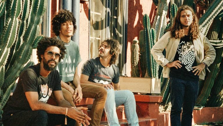 Boogarins regressam a Portugal em 2022