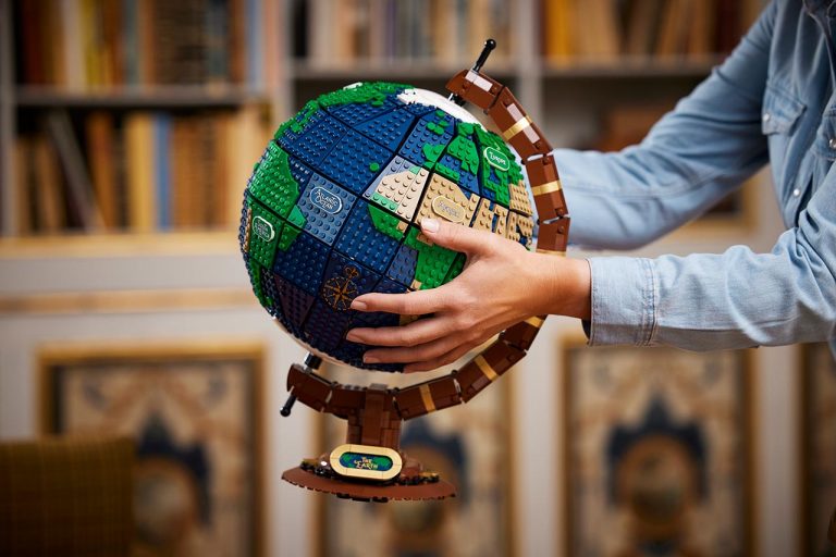 LEGO coloca o mundo inteiro na palma das nossas mãos