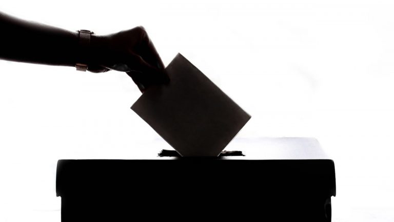 Governo vai duplicar as mesas para o voto antecipado em mobilidade