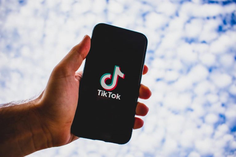A arte de conquistar seguidores no TikTok: estratégias autênticas para criadores de conteúdo de tecnologia e videojogos