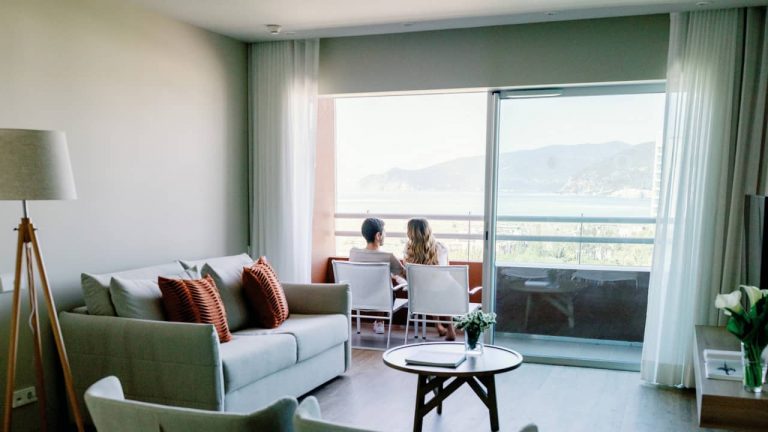 Três hotéis em Tróia mudam de nome