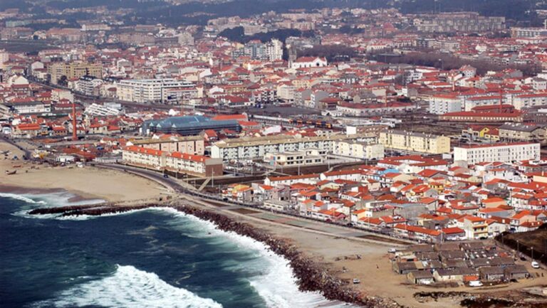 Governo reforça defesa costeira em Espinho após tempestades de fevereiro