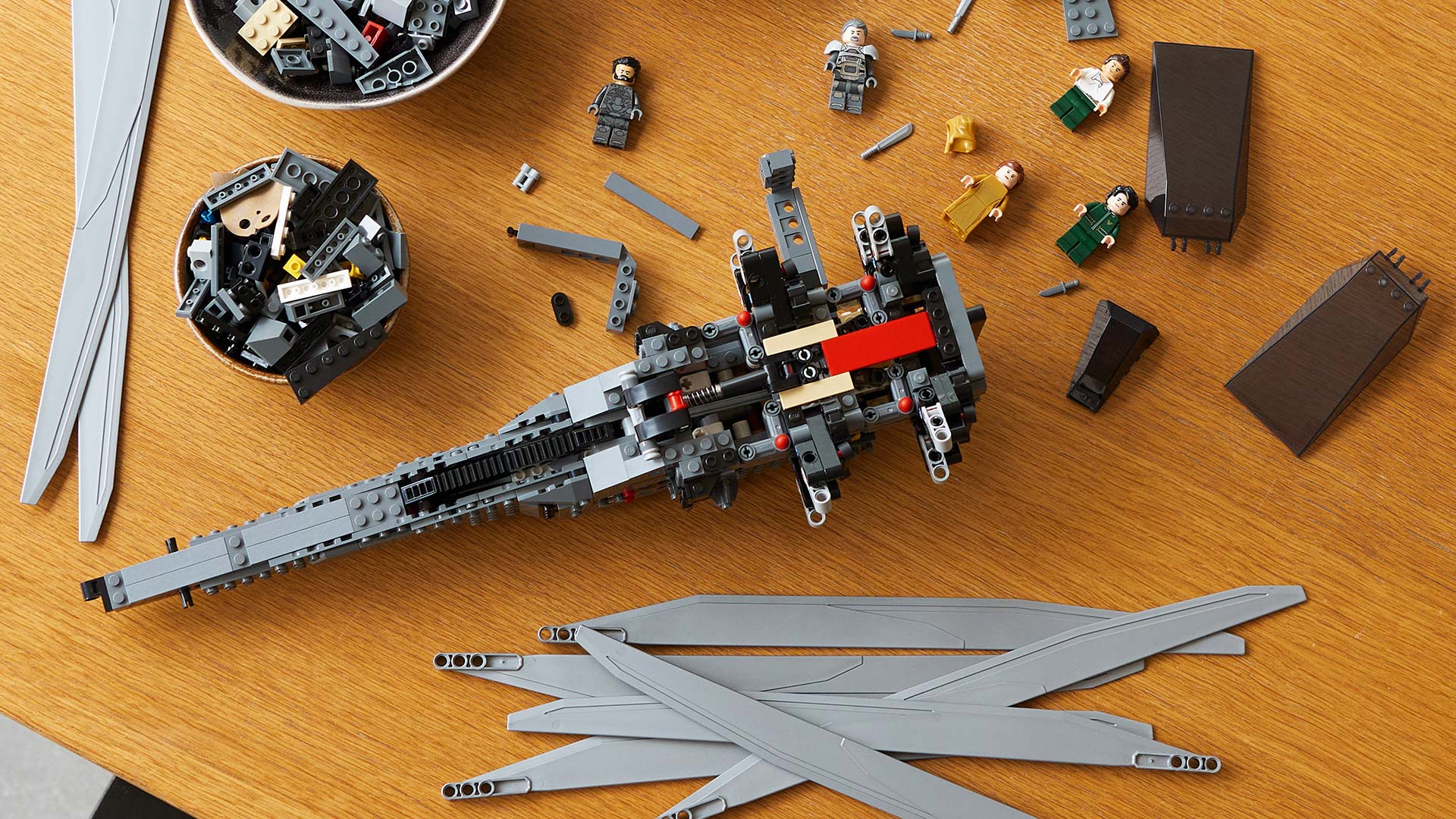 LEGO Icons Dune Atreides Royal Ornithopter