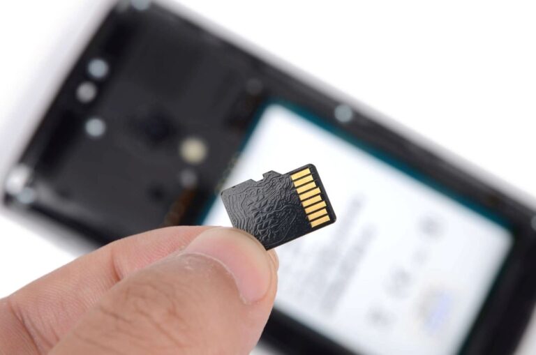 Novos cartões microSD da Samsung permitem expandir a memória dos smartphones até 1TB