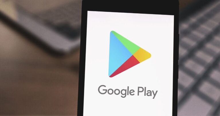 Google abre a Play Store para evitar sanções europeias