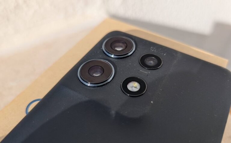 A Motorola revelou a lista oficial dos seus smartphones que receberão o Android 16