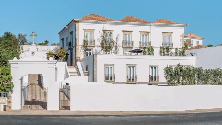 Colégio Charm House. Ficámos alojados num antigo colégio no centro histórico de Tavira