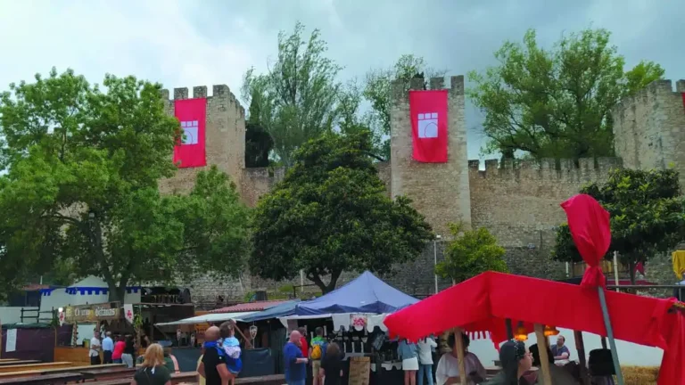 Feira de Época – Memórias da História em Torres Novas celebra Camões entre 29 de maio e 1 de junho