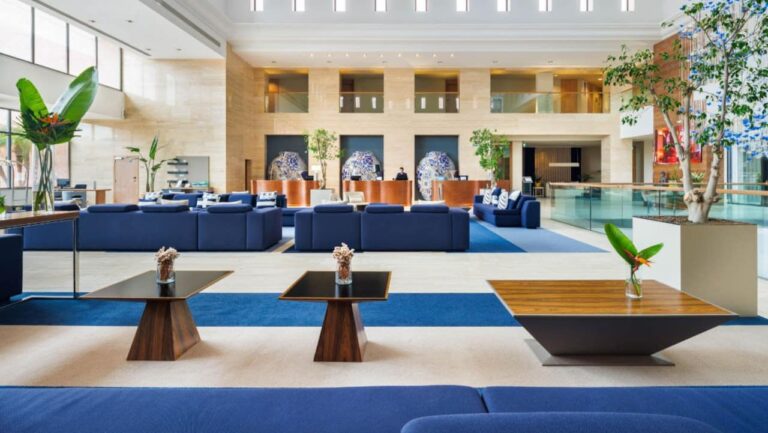 Hilton Vilamoura entra na maioridade com renovação estrutural e estética
