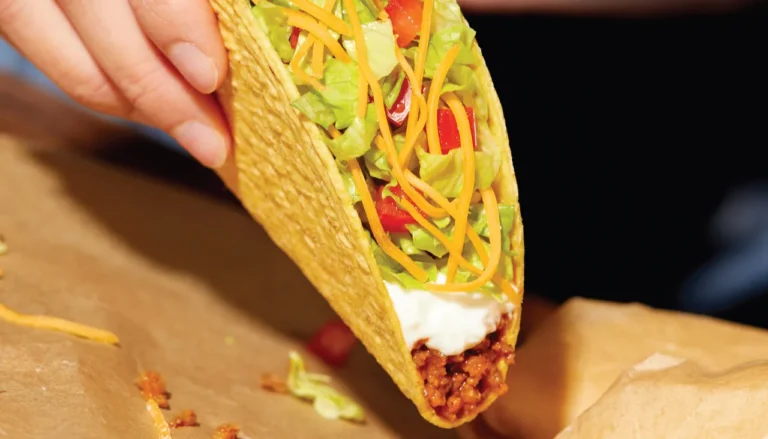 Taco Bell oferece tacos e batatas mexicanas em duas datas especiais