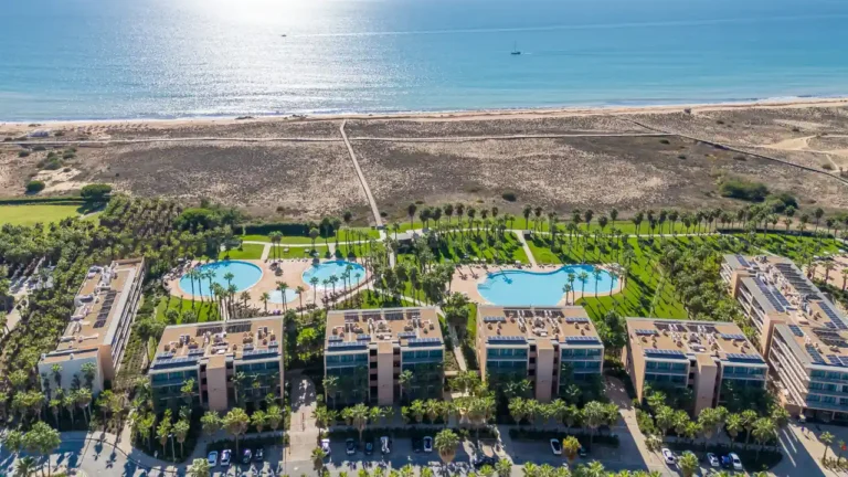 Kronos Homes inicia comercialização de residências com assinatura Marriott no Salgados Resort