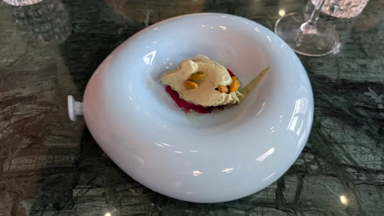 Confissões: o restaurante lisboeta onde cada prato conta a história do chef