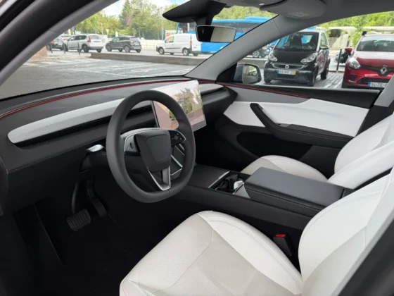 Tesla Model Y Juniper Long Range RWD (2025)