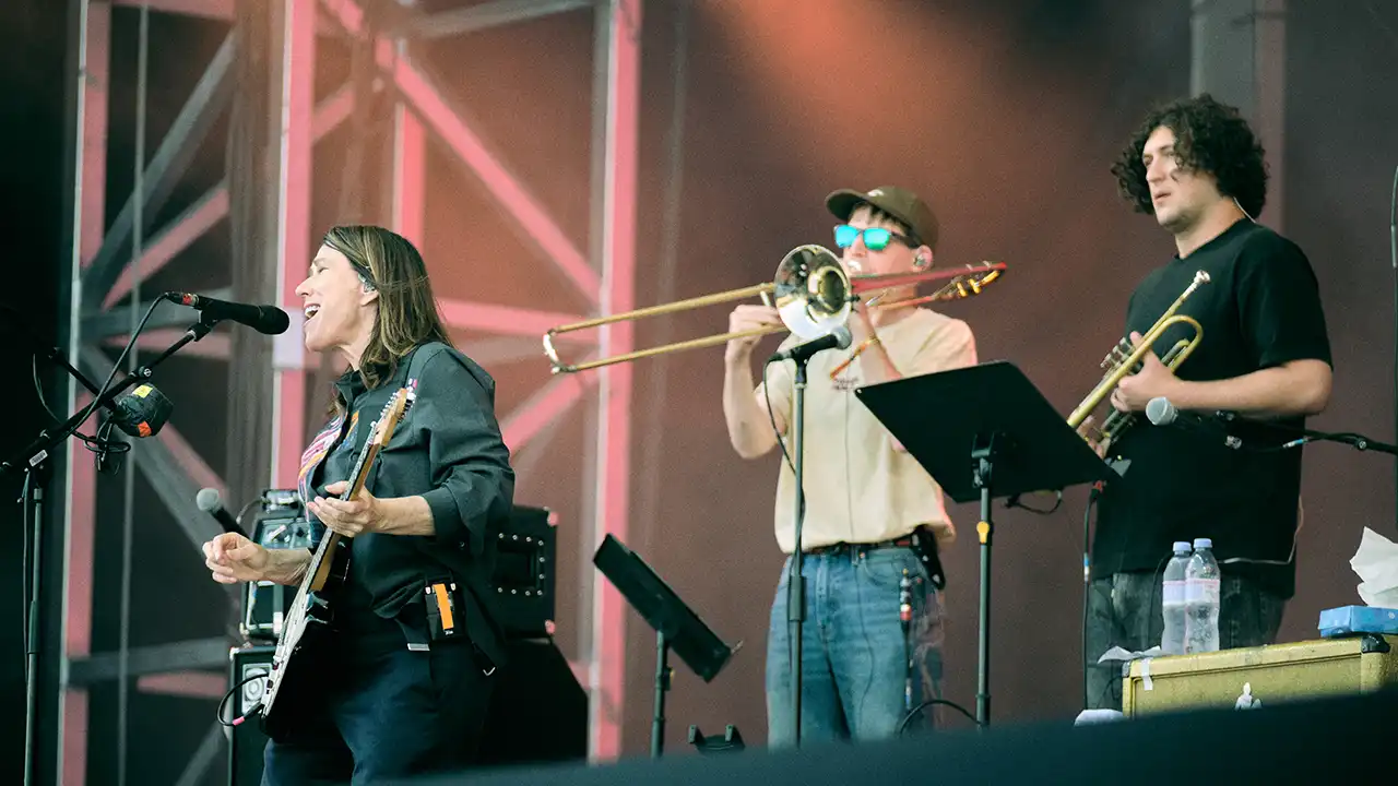 Kim Deal no Primavera Sound Porto 2025 – Foto: Emanuel Canoilas