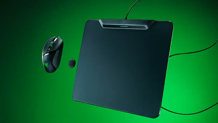 A Razer apresenta ou o HyperFlux V2, um tapete com carregamento sem fios para ratos de alto desempenho