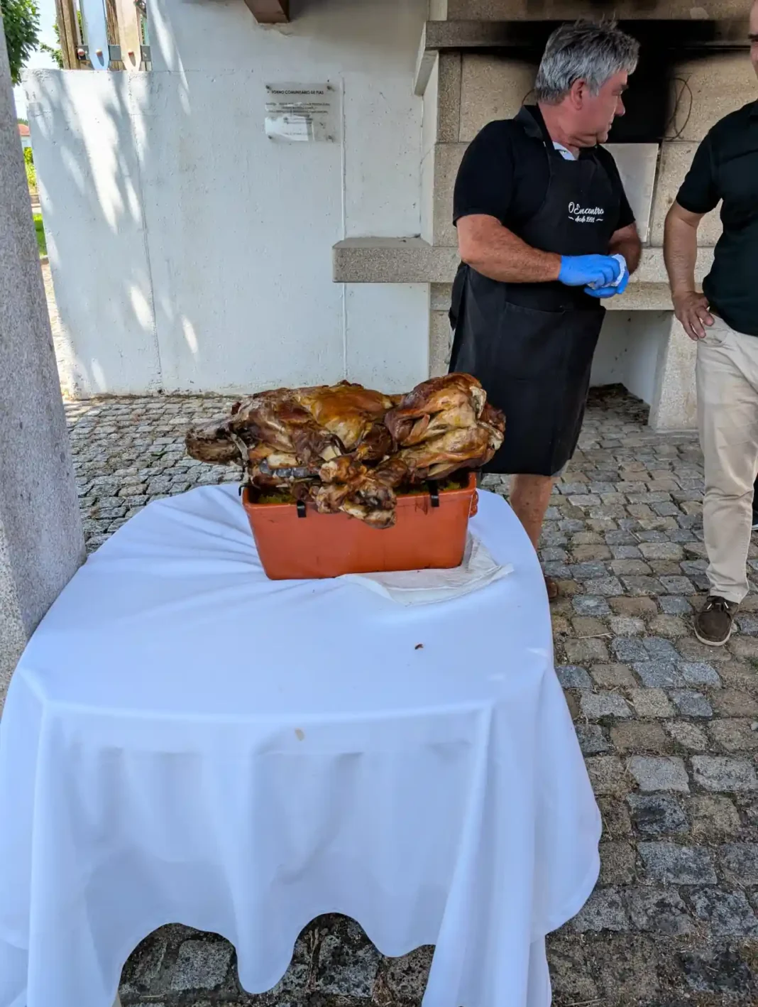 Forno comunit&aacute;rio - Borrego Assado na Quinta da Vila Nova