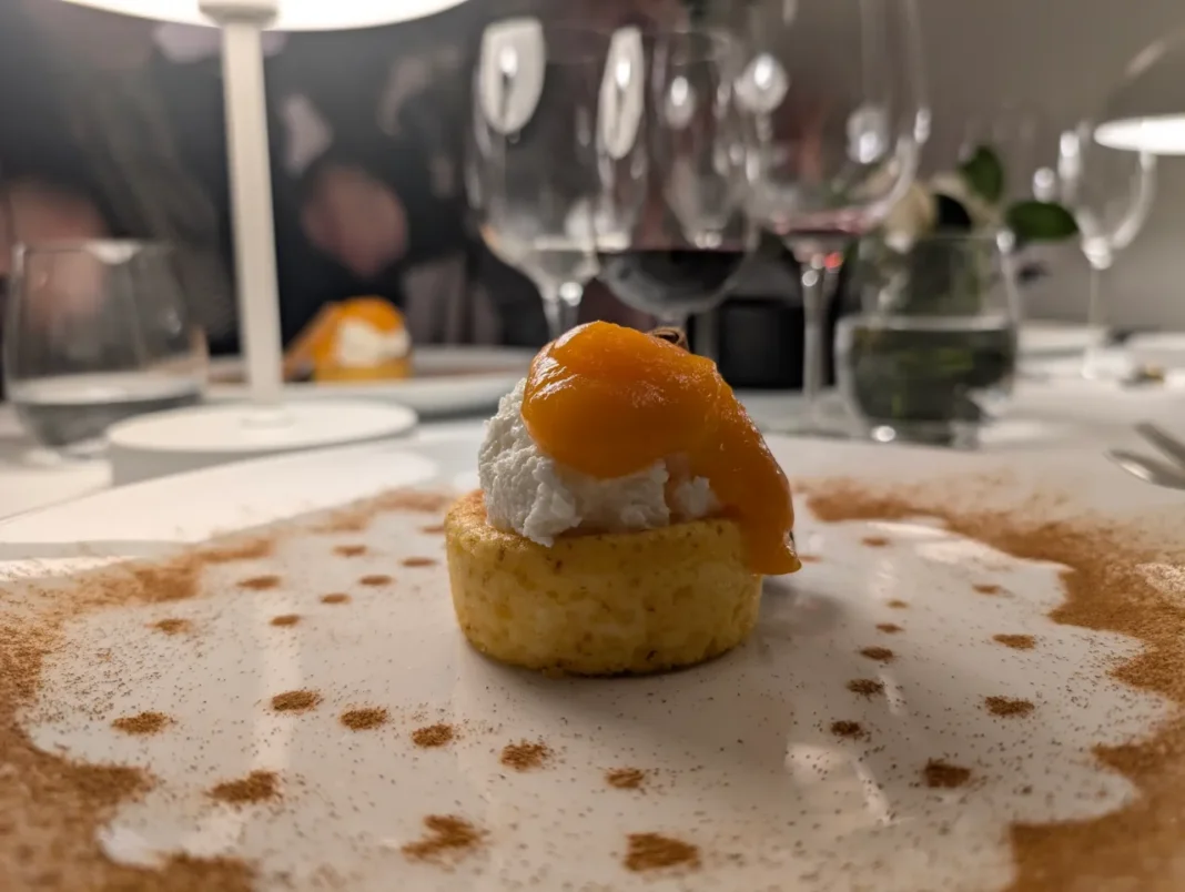 Casas da Lapa - Queijadinha com gelado artesanal de requeij&atilde;o e doce de ab&oacute;bora