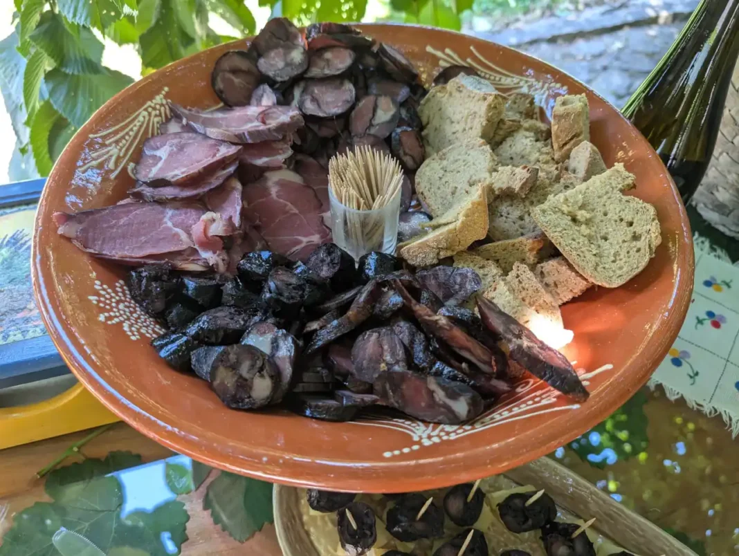 Almo&ccedil;o na Quinta da Vila Nova - enchidos