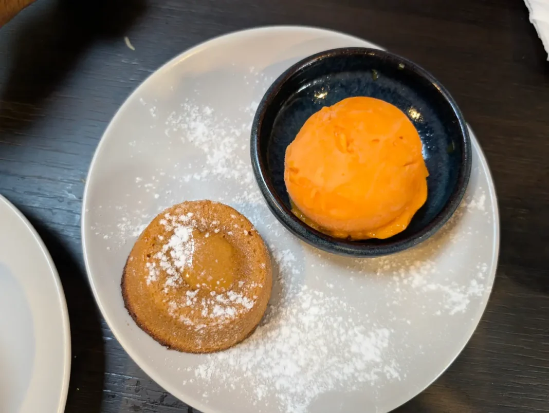 F&aacute;brica da Picanha - Petit Gateau com doce de leite
