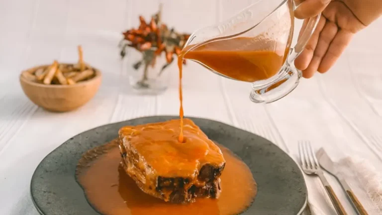 Francesinha Vegan iBAU: versão vegetal do clássico português já disponível no Continente