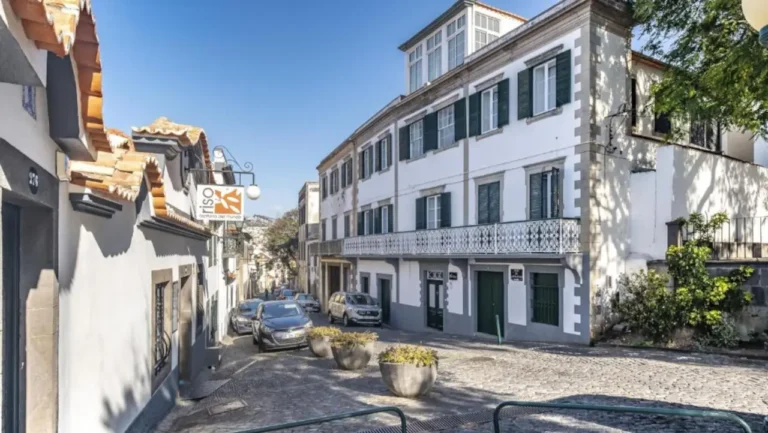 Funchal suspende novas licenças de Alojamento Local durante seis meses