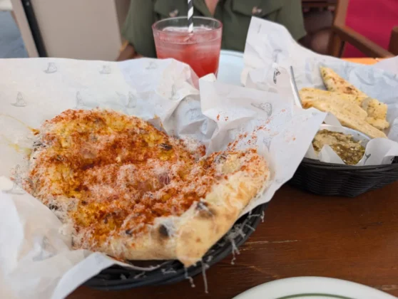 Blitz Pizza & Deli - TÖKI POMPOS