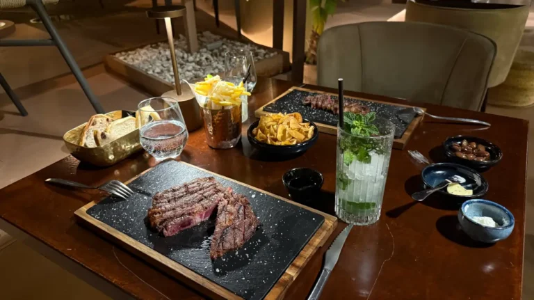 Cuá Cuá Club: Cozinha de autor na noite algarvia