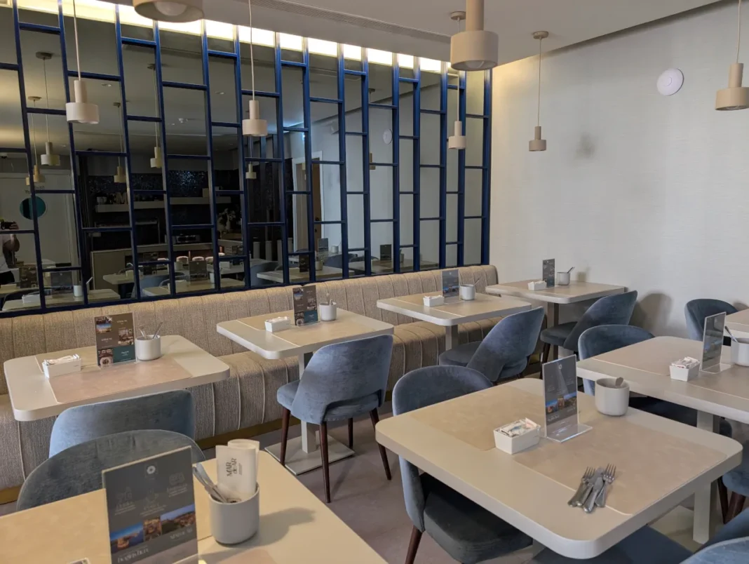 M'AR De AR Auria - sala pequeno-almo&ccedil;o