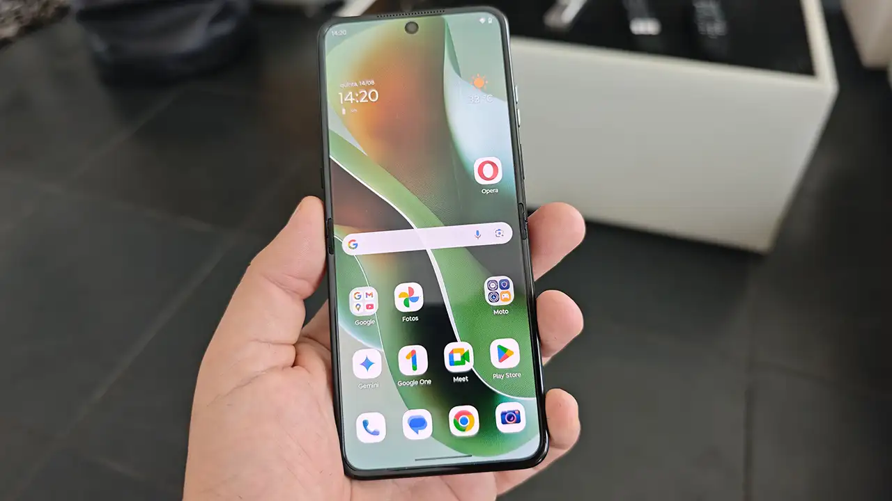 motorola razr 60 ultra review echo boomer 3