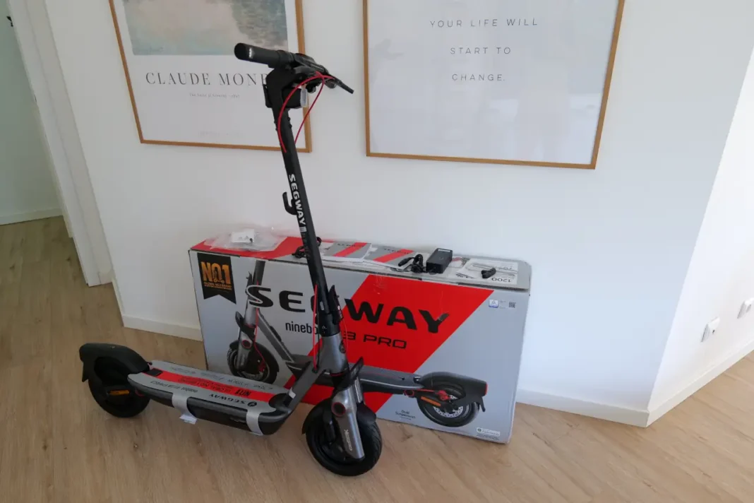 Ninebot F3 Pro - montada