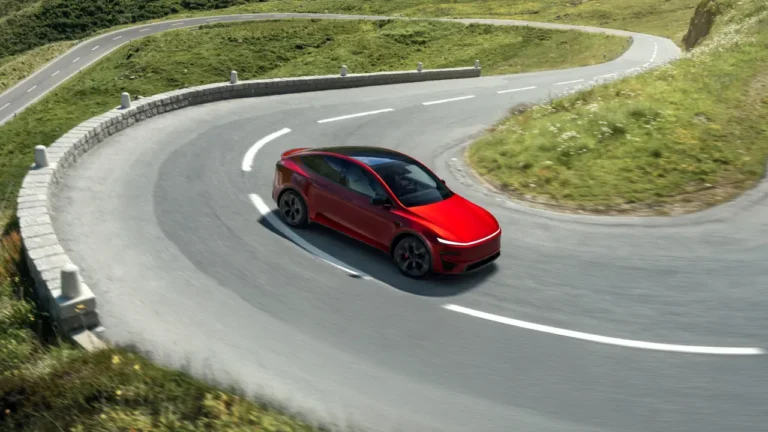 Novo Tesla Model Y Performance chega a Portugal em setembro